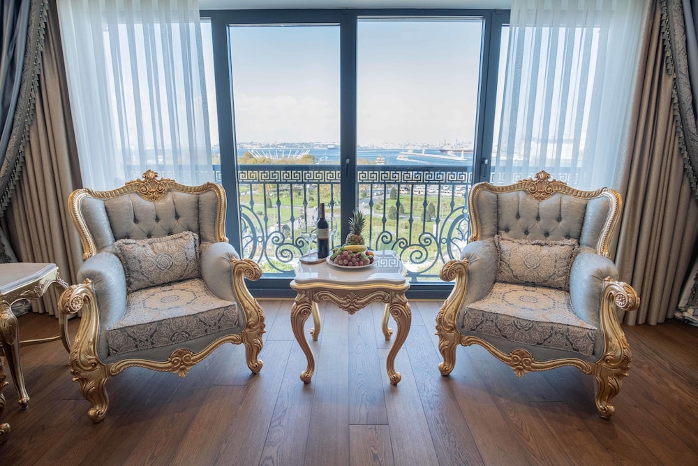 Dekalb Hotel Istanbul 29/50