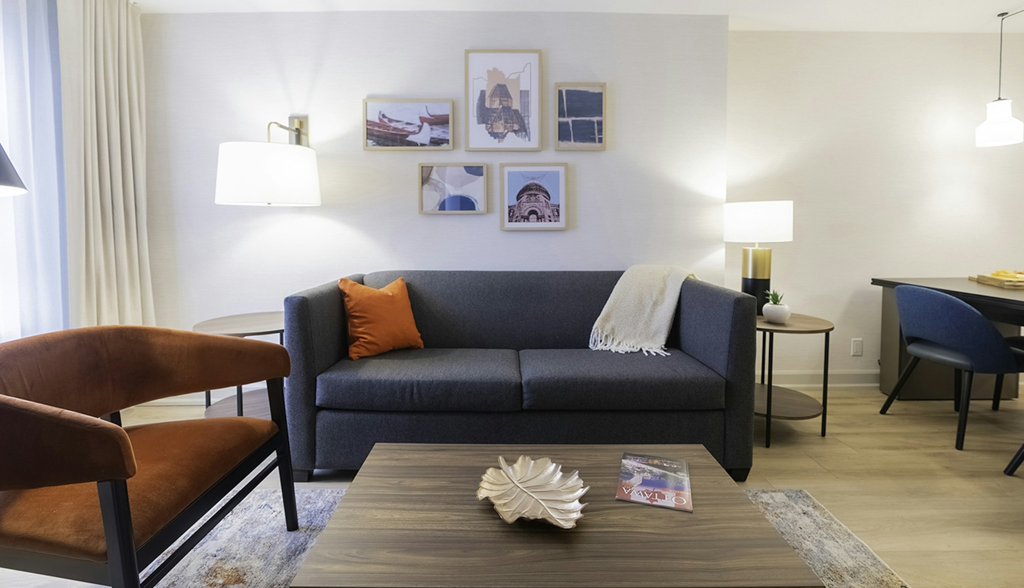Les Suites Hotel Ottawa 30/50
