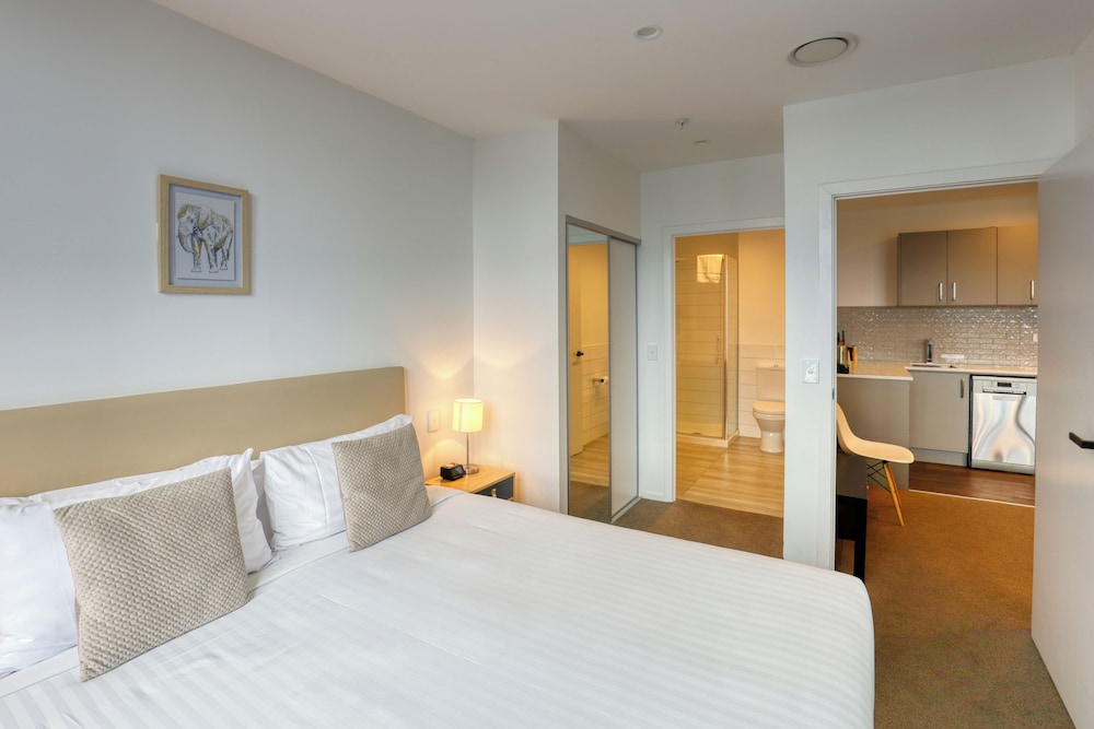 Suite, 2 King Beds