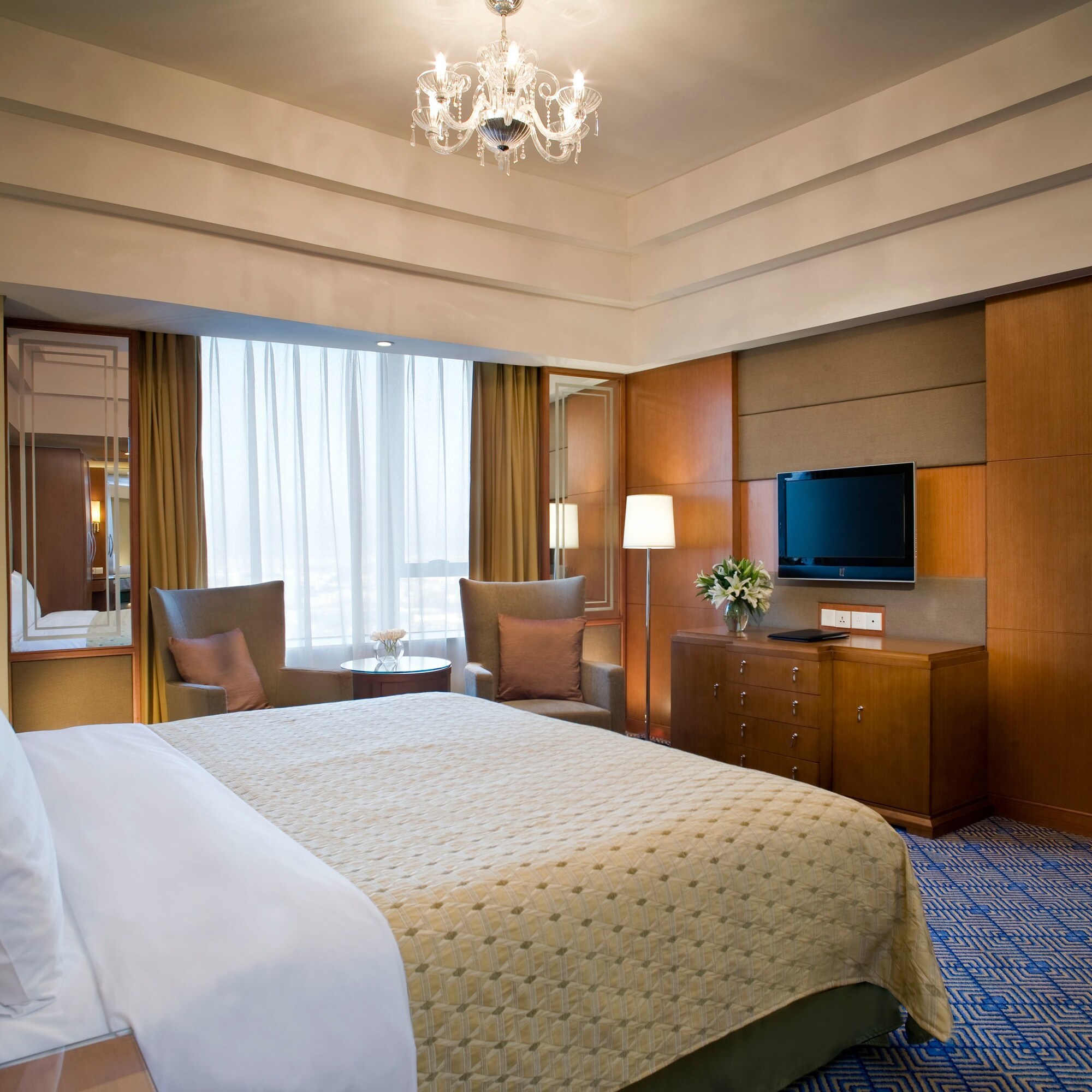 جناح تنفيذي بسرير كينج، Shangri La Baotou 2/5