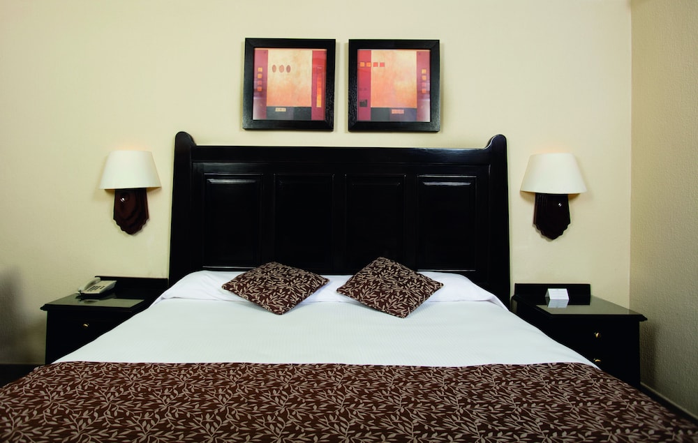 Hotel RIU Santa Fe 37/81