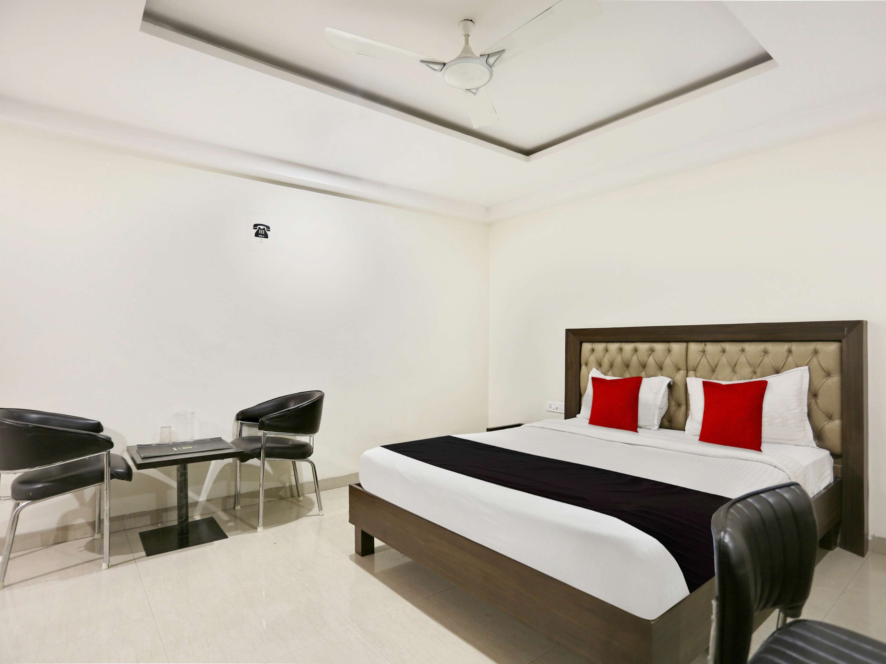 OYO 9003 Deccan Inn 11/42