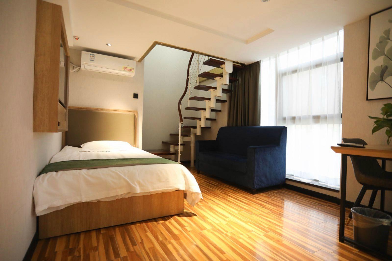 DUPLEX