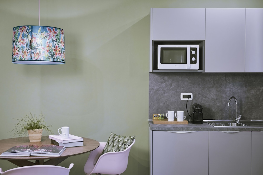 Leopoldo Residence 50/50