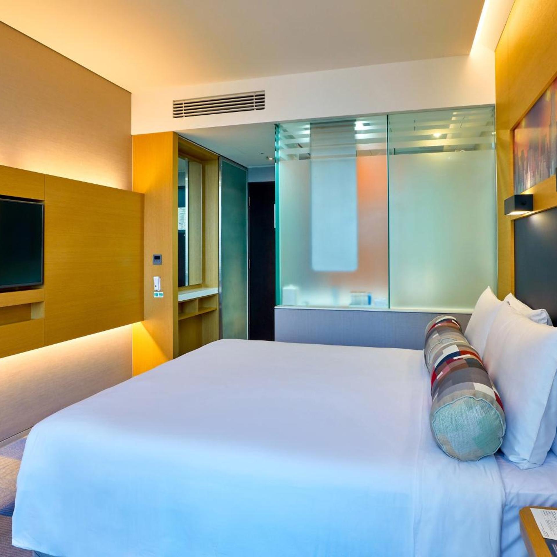 Urban, Chic, Guest Room, King Bed, City View