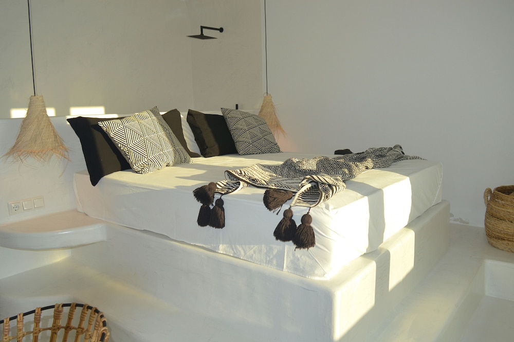 Iphimedeia Apartments Suites 33/75