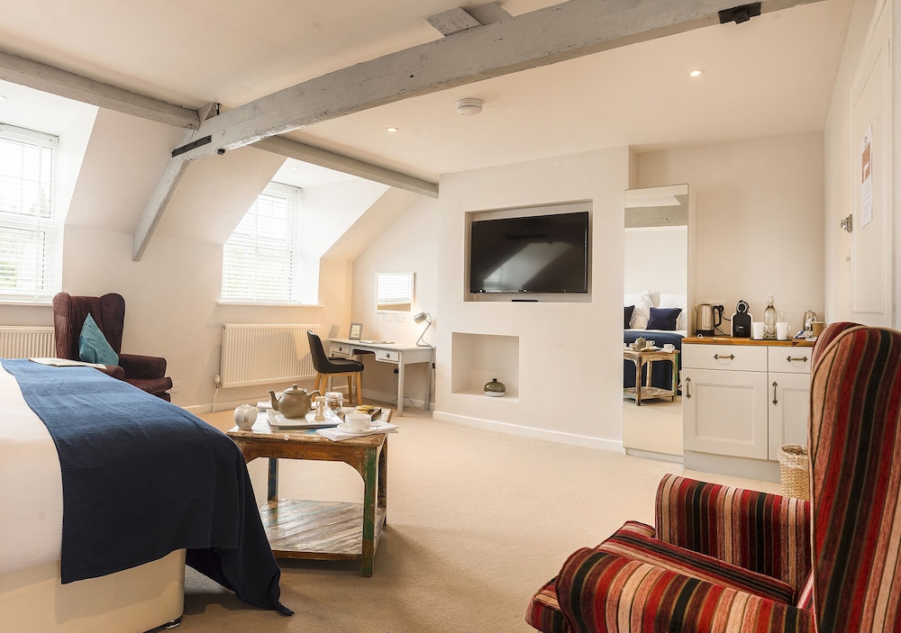Wild Garlic Restaurant Rooms 13/37