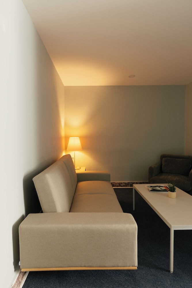 Esqina Urban Lodge 41/56