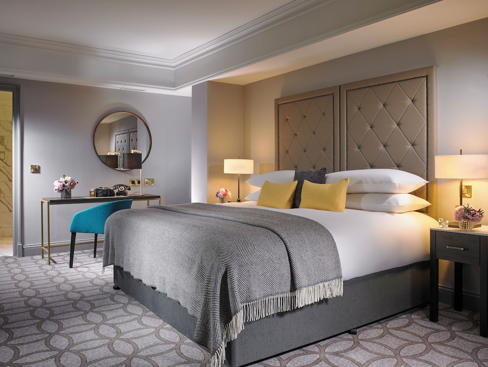CLASSIC, QUEEN BED