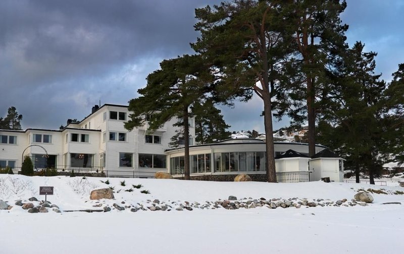 Strand Hotel Fevik 7/80