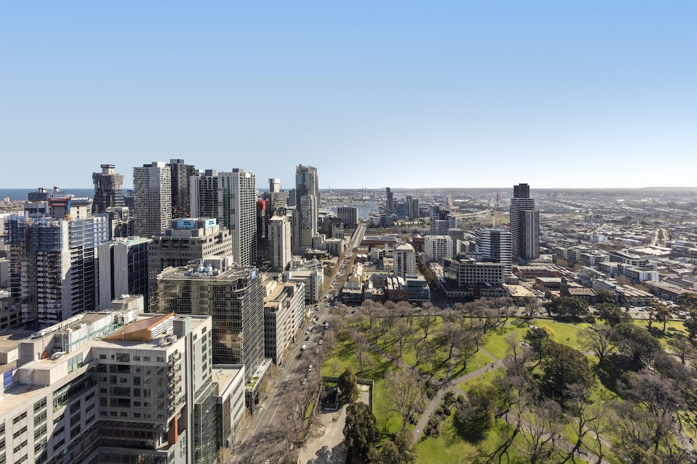Oaks Melbourne on William Suites 39/50