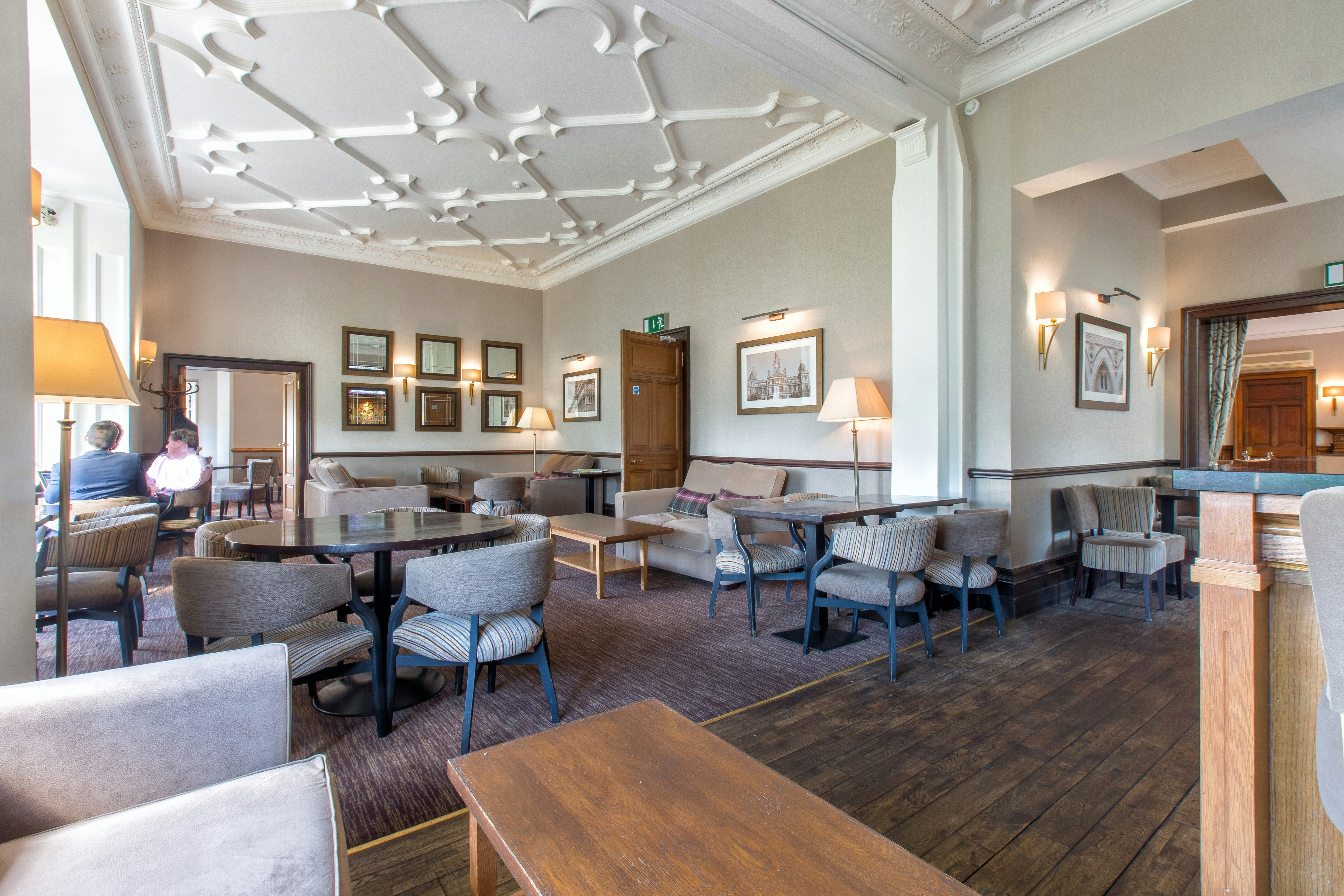 Sherbrooke Castle Hotel 41/53