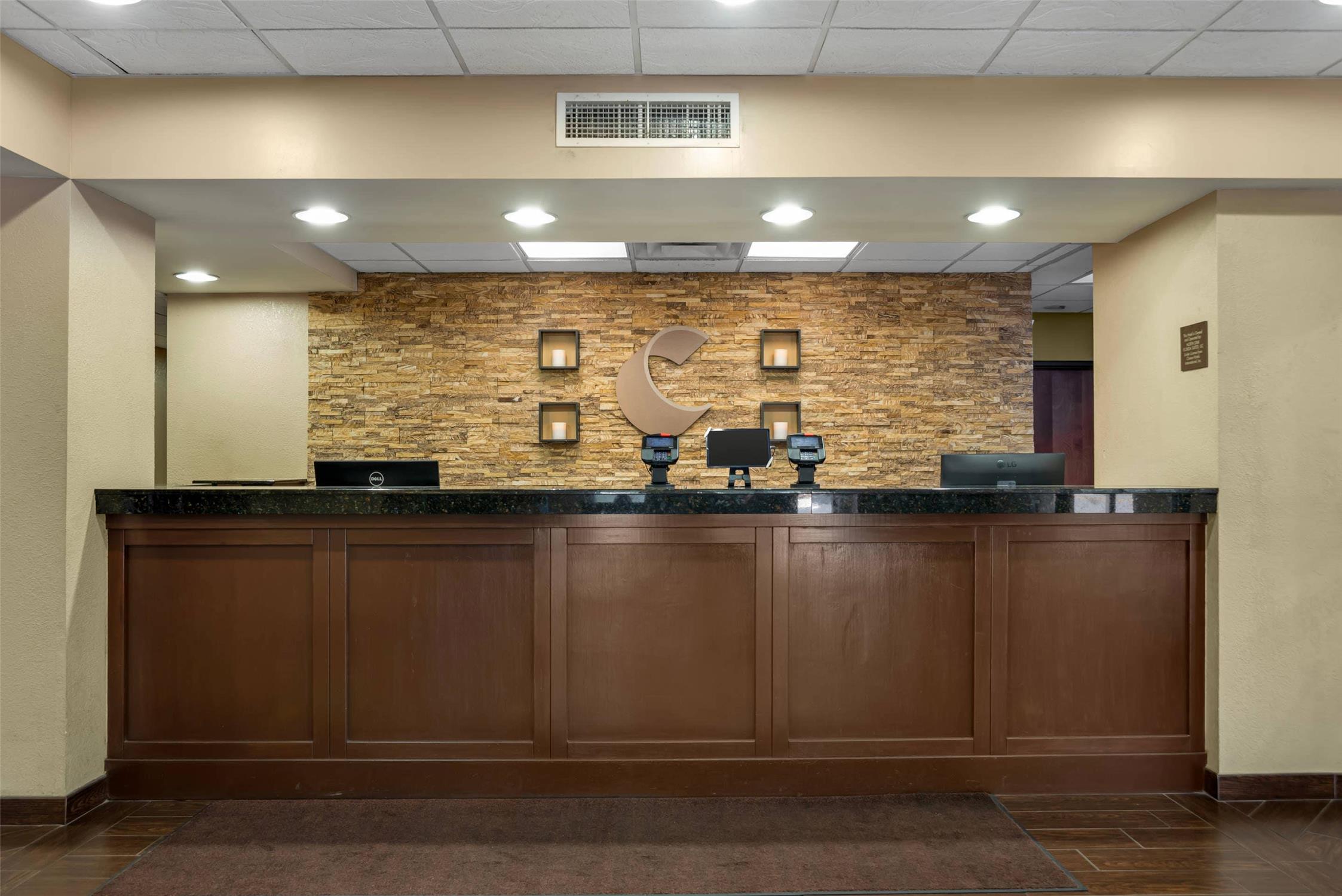 Comfort Suites Tallahassee Capitol - University Area 10/52