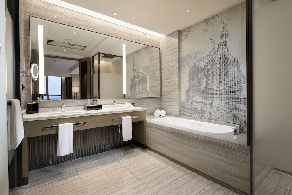 CROWNE PLAZA HARBIN SONGBEI 23/58