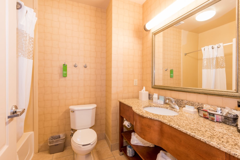 Hampton Inn Enterprise 13/40