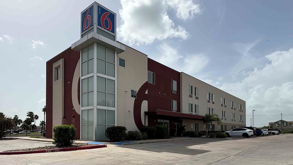 Motel6 Weslaco, TX 53/58