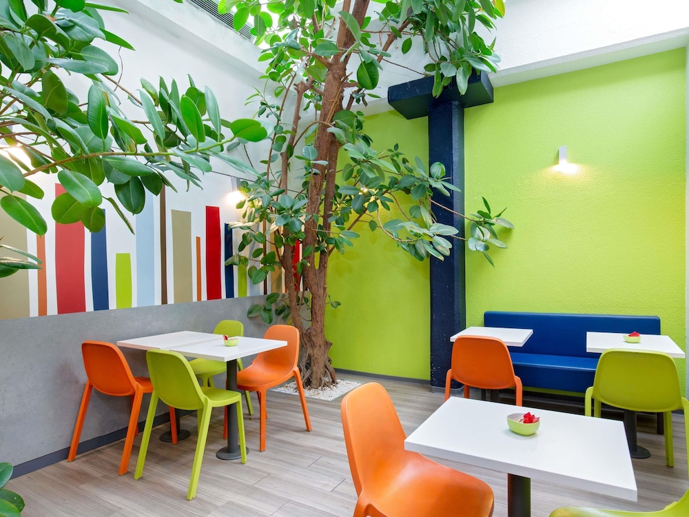 Ibis Budget Cavaillon 47/56