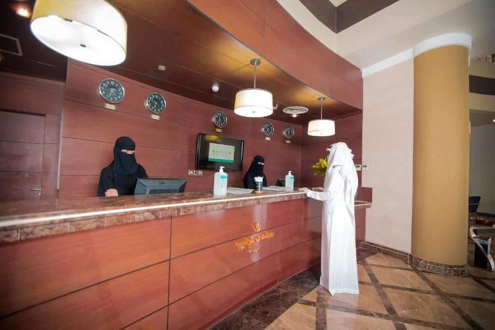 Lobby at Golden Tulip Buraidah Al Qassim Hotel, BURAIDAH