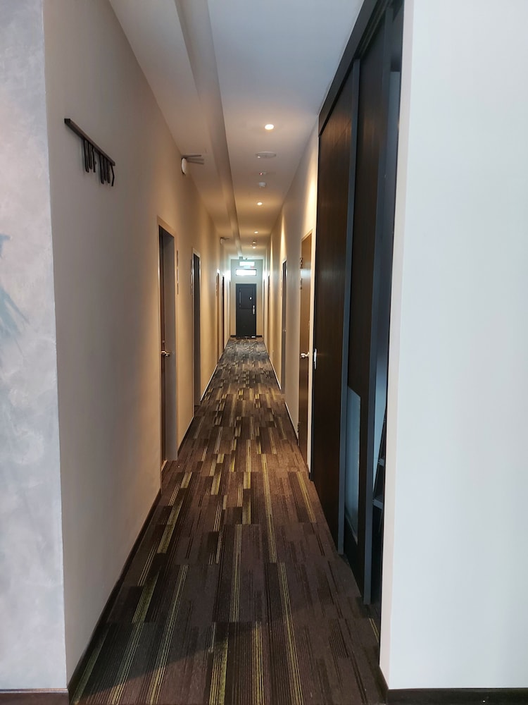 Miico Hotel Mount Austin 2/58
