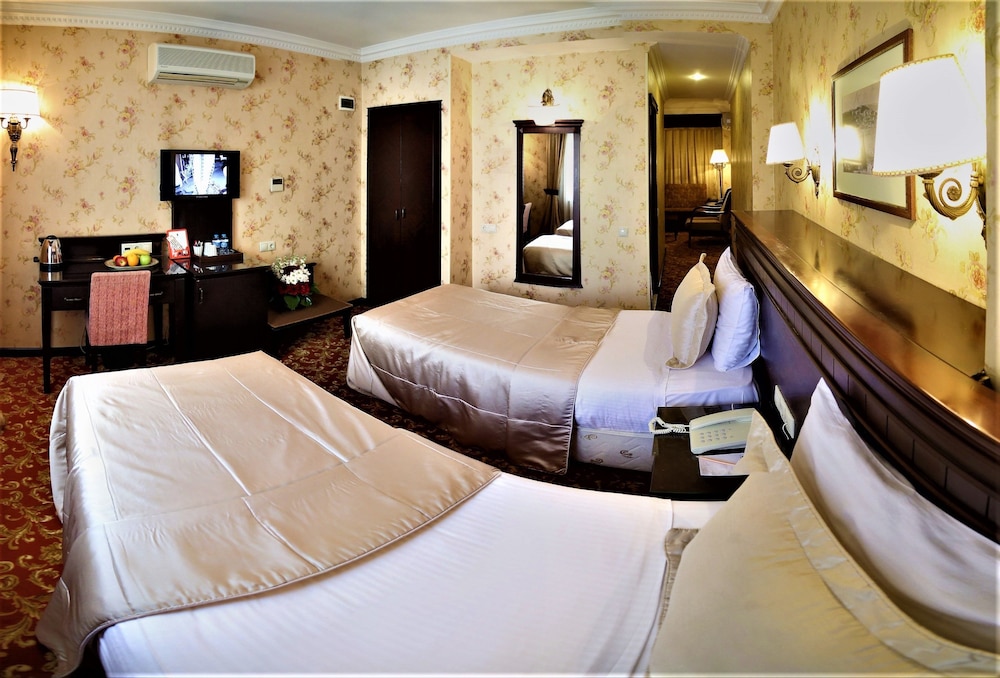 Pera Rose Hotel 20/78