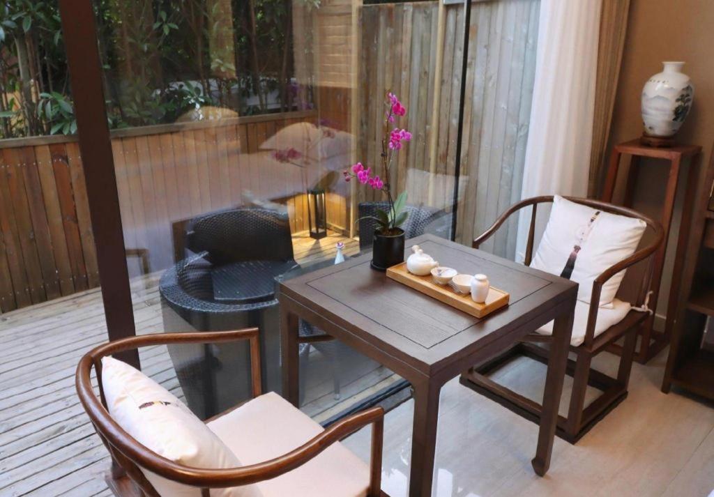 Hangzhou Xihu Tea Villa 63/79