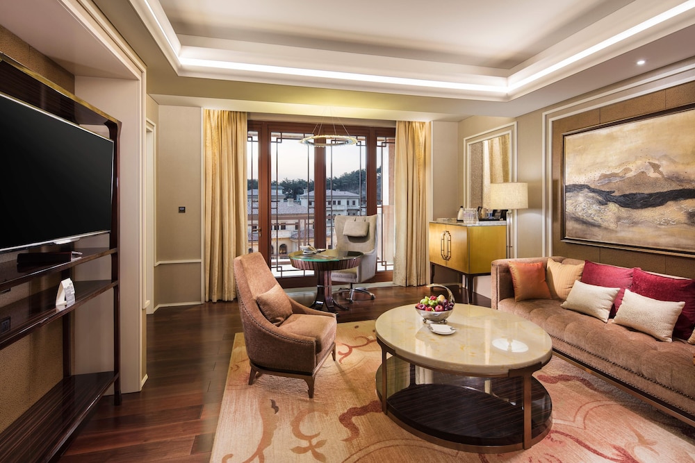 Grand Bay Hotel Beijing 47/70