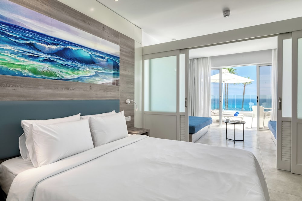 SUPERIOR, FAMILY, SEA VIEW