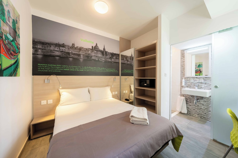 Economy, Double Bed