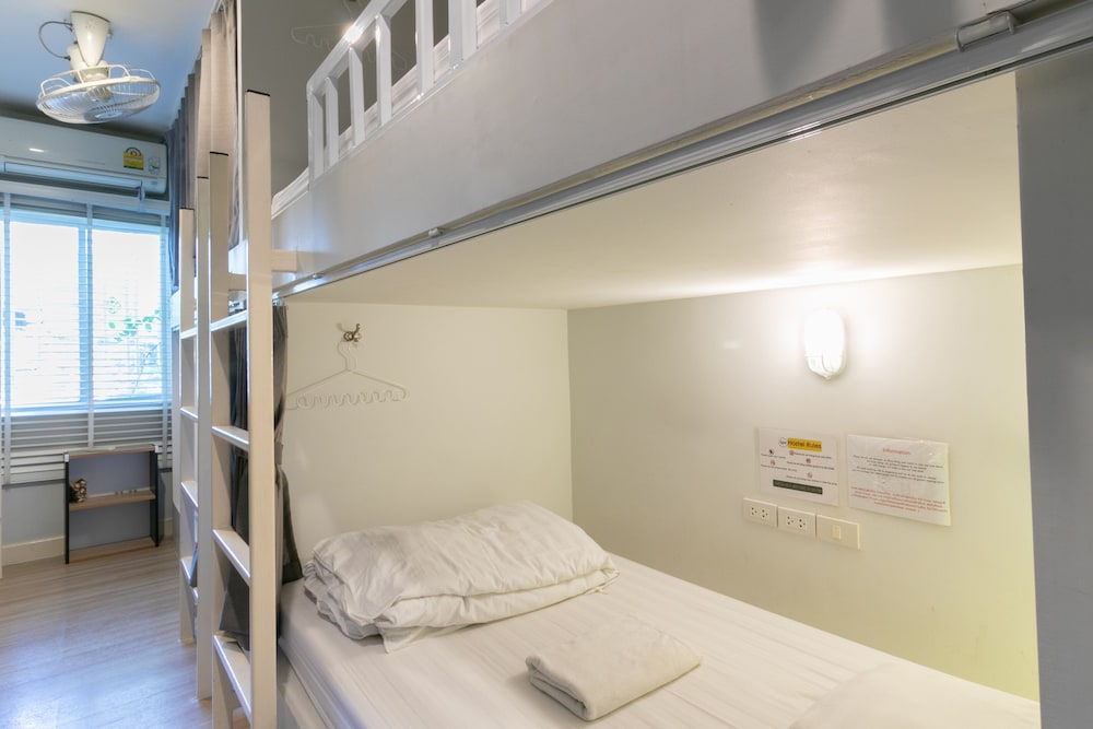 Ratana Boutique Hostel 5/18