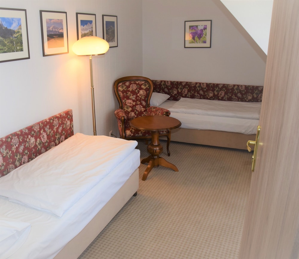Hotel Paryski Art & Business 13/50