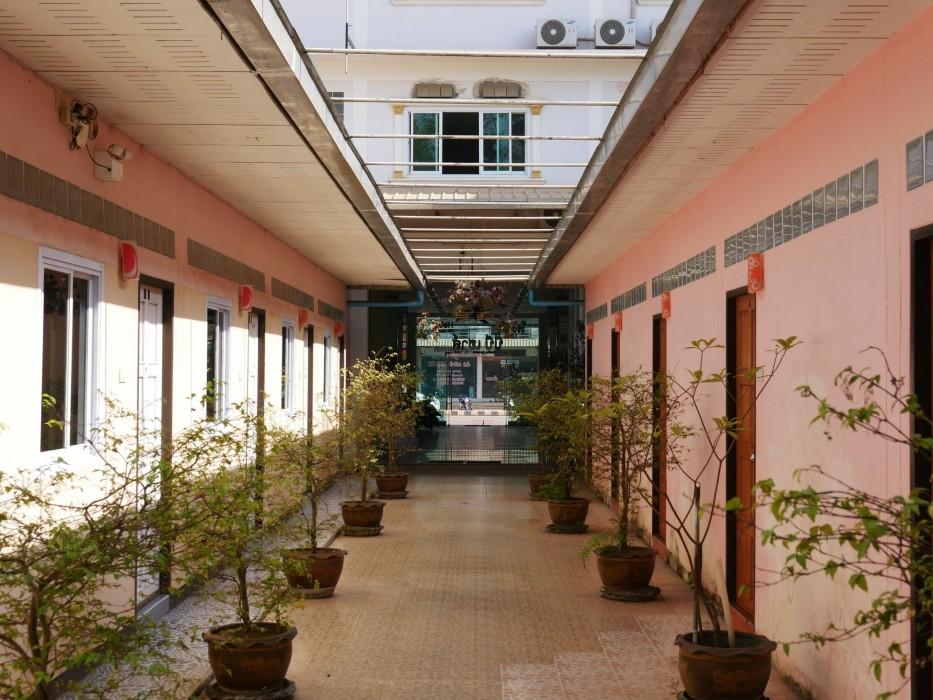 ALL DAY HOTEL 17/18
