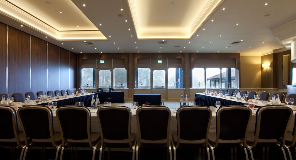 Fairmont Cheshire The Mere 37/49