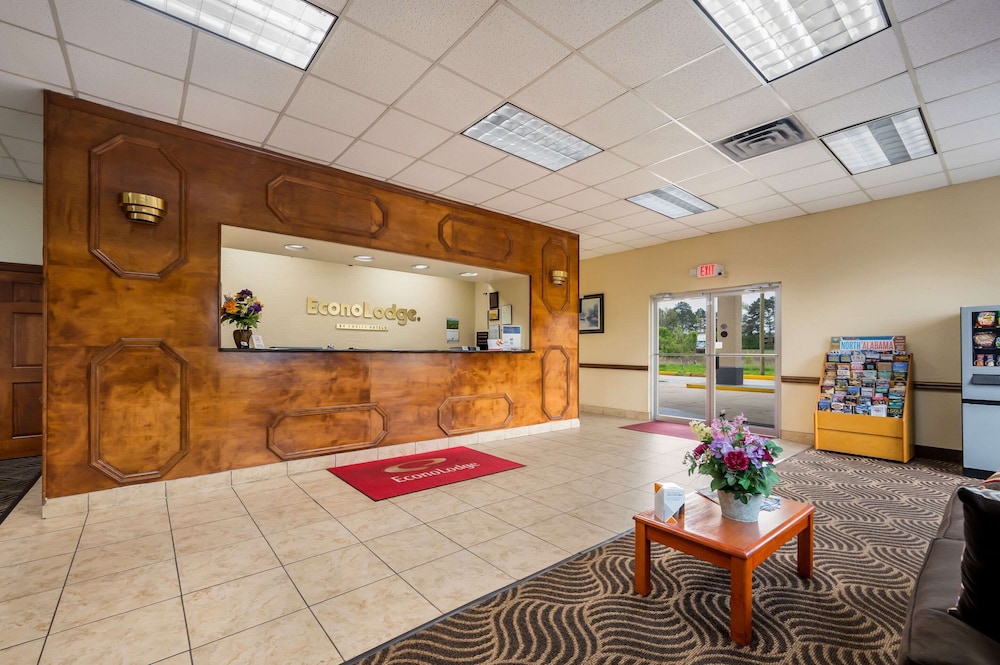 Econo Lodge Cullman South 5/25