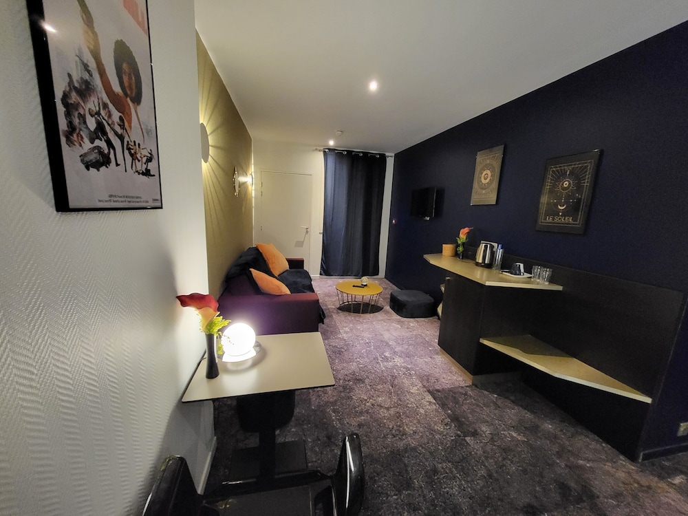 Accueil Hotel Paris Pigalle Montmartre 40/61