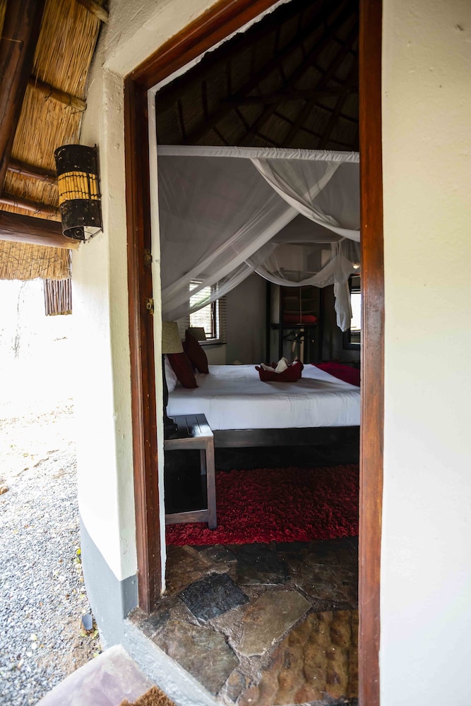 Ku Sungula Safari Lodge 41/42
