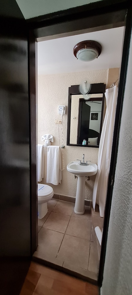 HI Hotel Impala 30/49