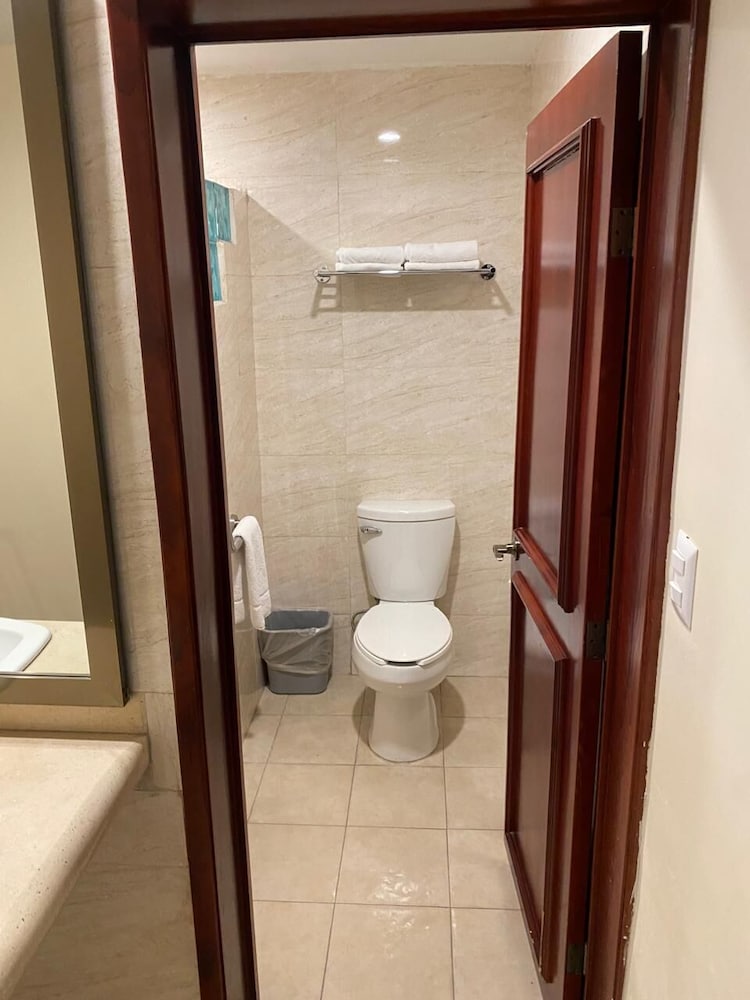 Hotel Senorial 47/50
