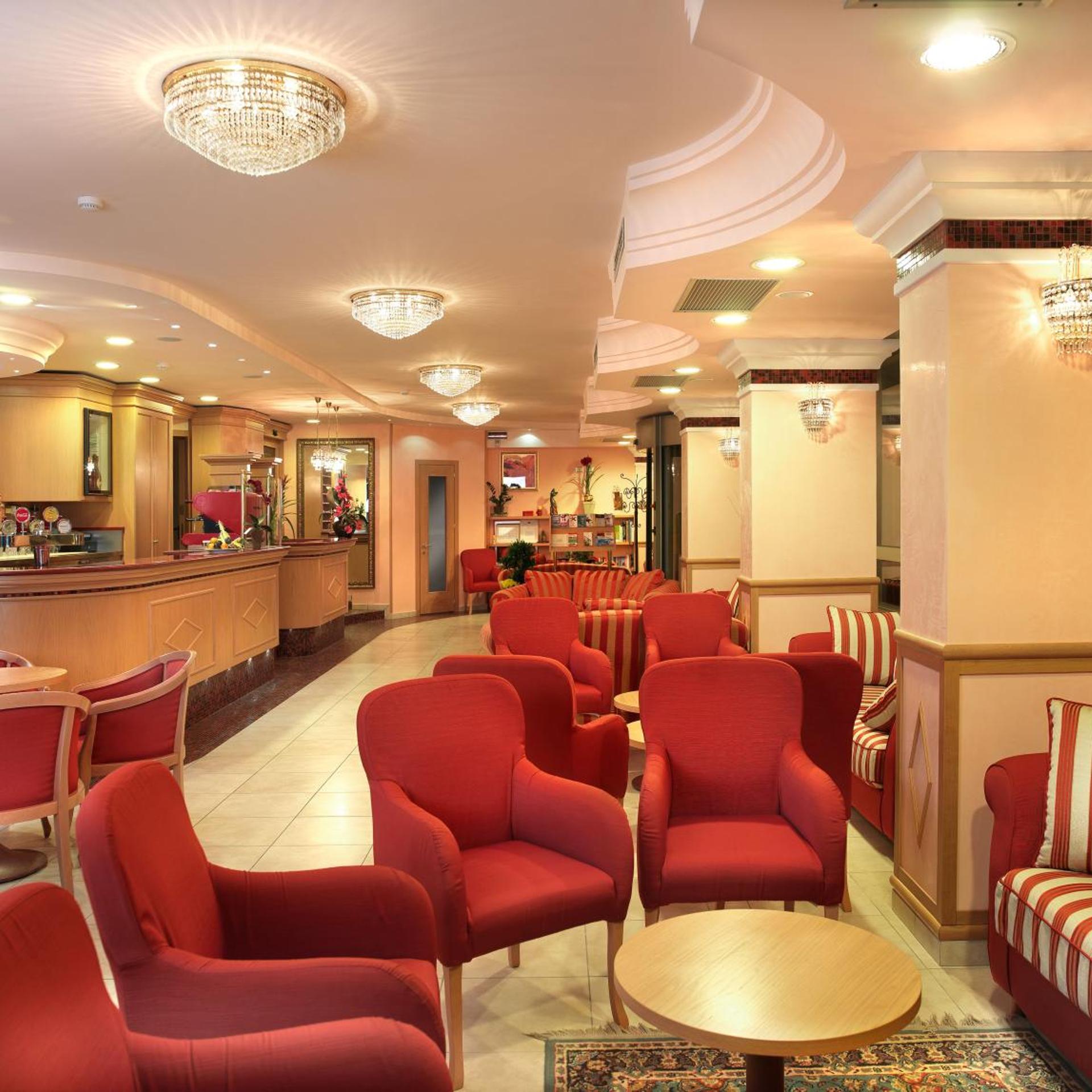 Hotel Mondial 27/48