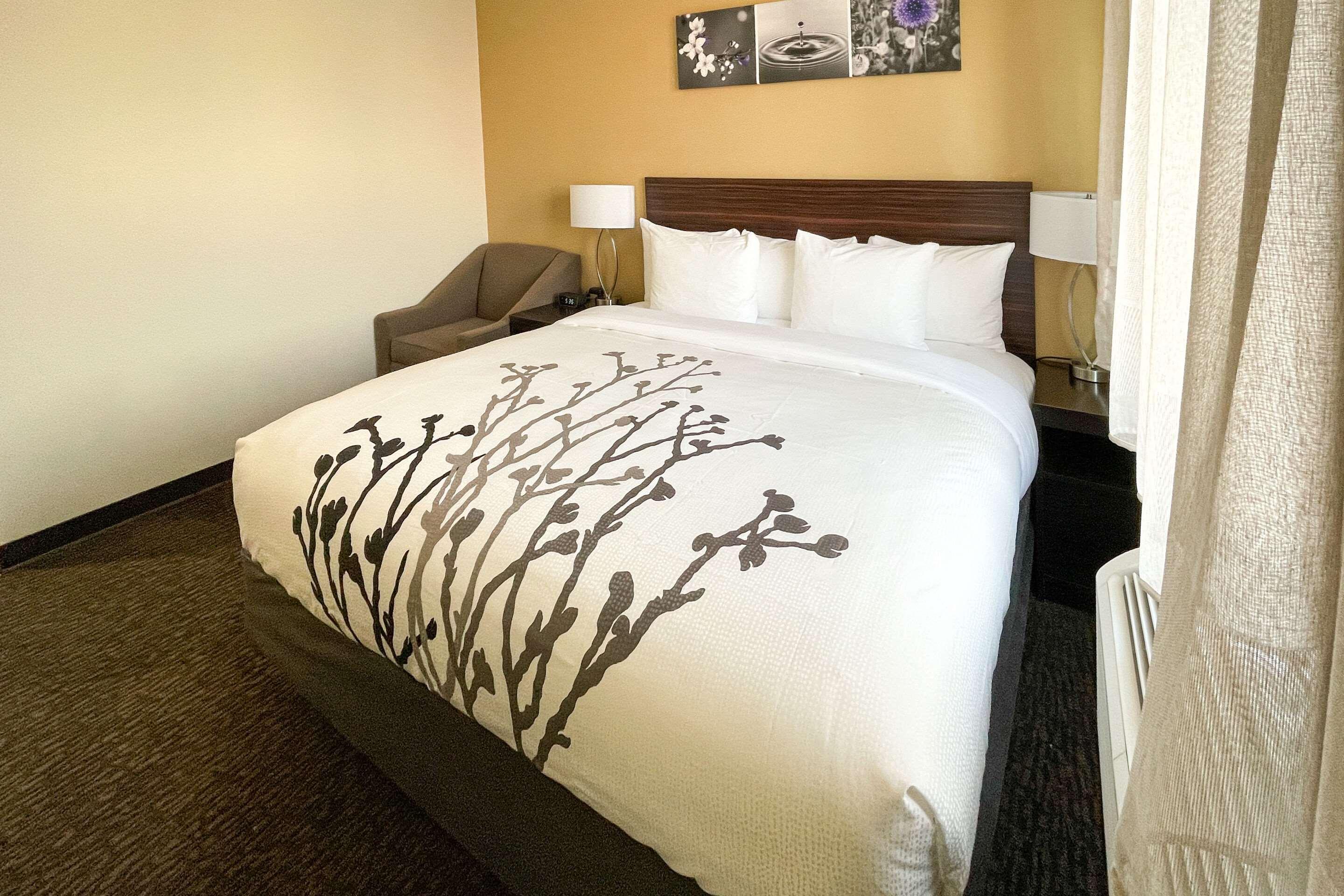 Sleep Inn 185th Street Bronx, NY 22/34