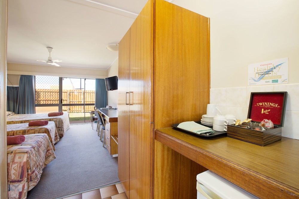 Wilsonton Hotel 52/61
