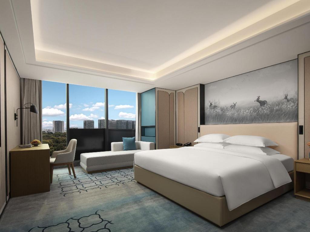 Space, Superior, Suite, Double Bed, Lounge Access