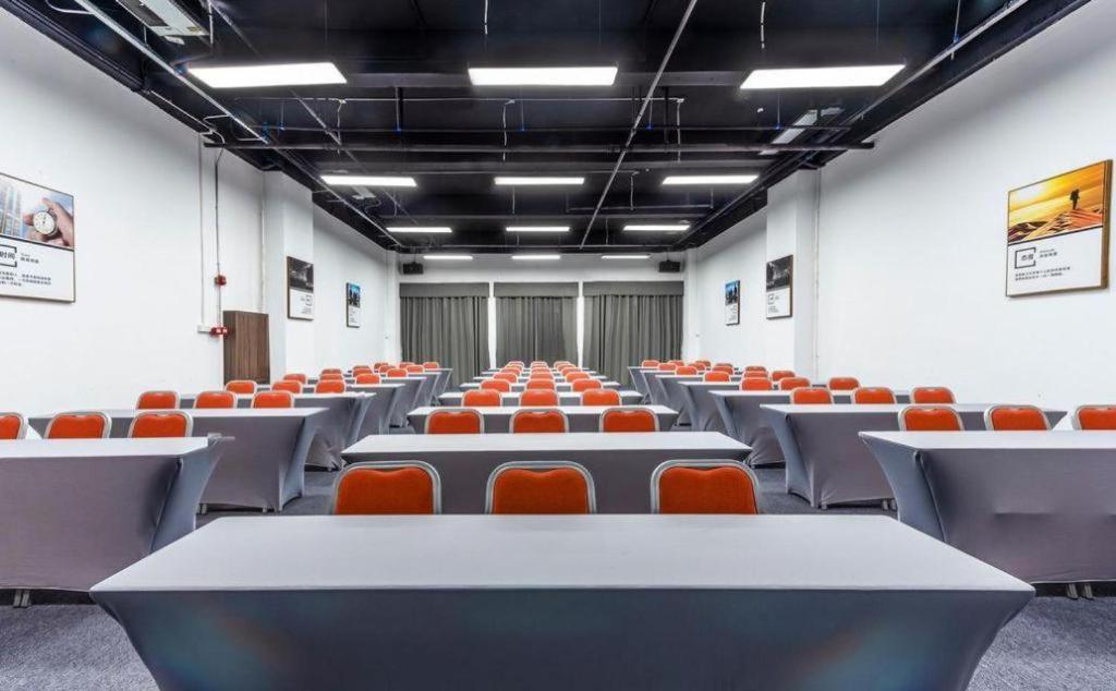 Chonpines Hotel (Guangzhou Rongchuang Wenlvcheng) 45/56