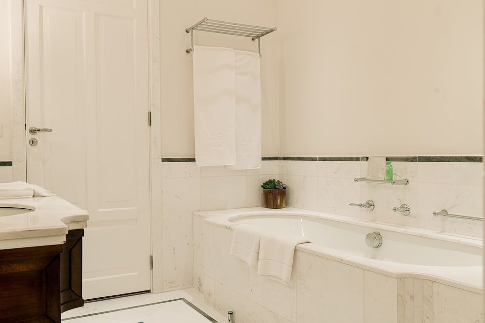 1 Bedroom, Deluxe, Suite, King Bed, Ocean Front، Copacabana Palace A Belmond Hotel Rio de Janeiro 3/3
