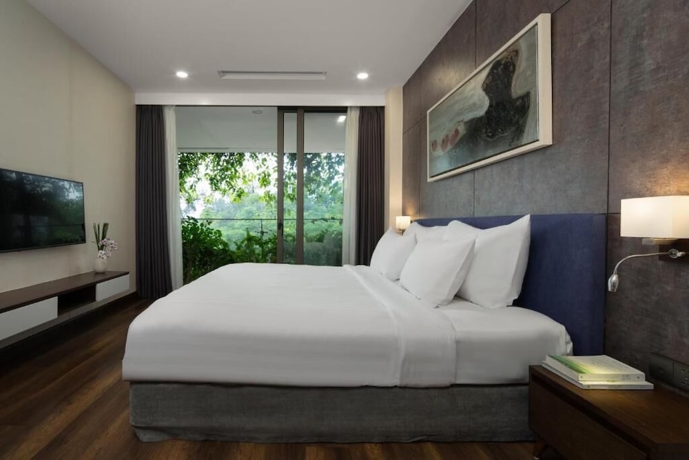 Sky, Deluxe, King Bed، Flamingo Dai Lai Resort Managed by Flamingo Hotels & Resorts 2/3