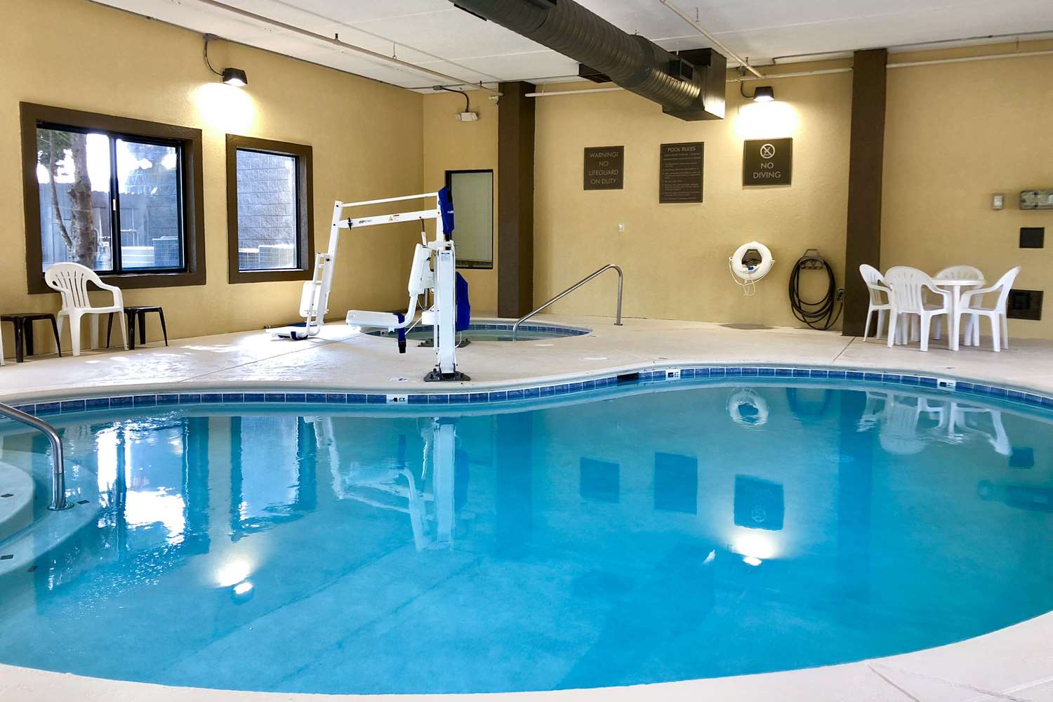 Vista Suites Pigeon Forge TN 21/30