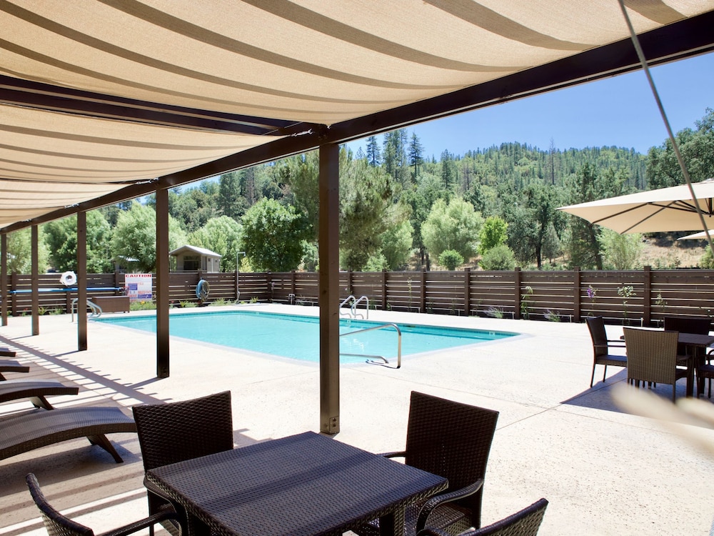 Mandala Springs Wellness Retreat Center 59/75