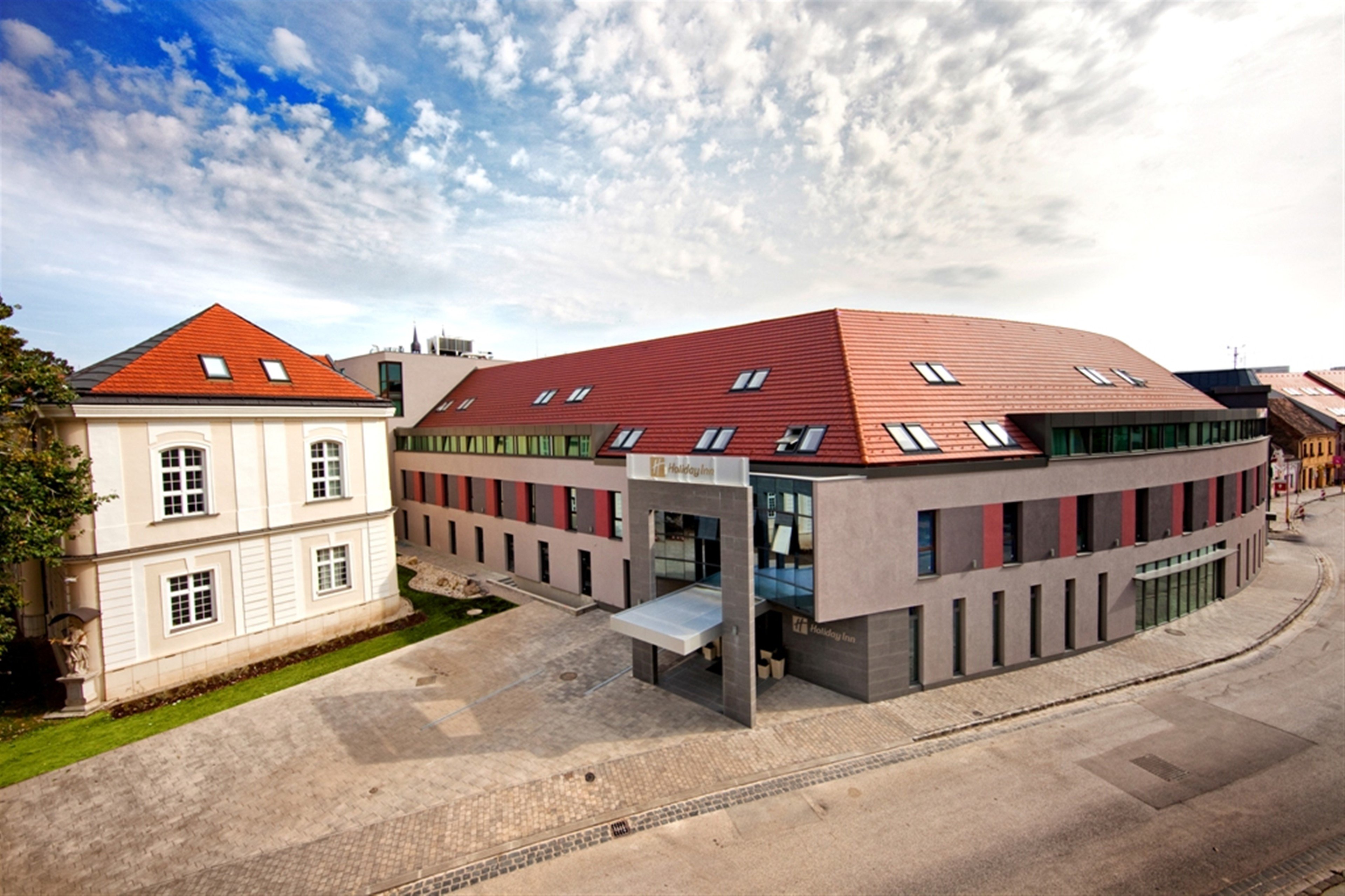 Holiday Inn Trnava 9/66