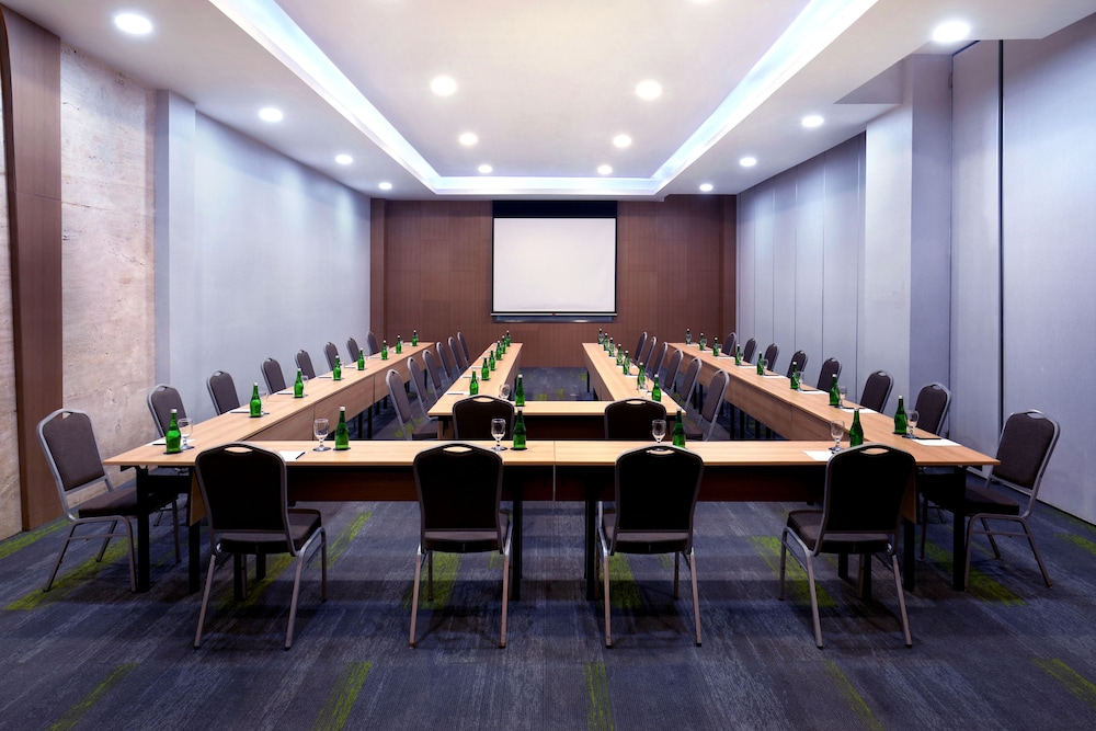 Grand Mercure Jakarta Harmoni 59/68