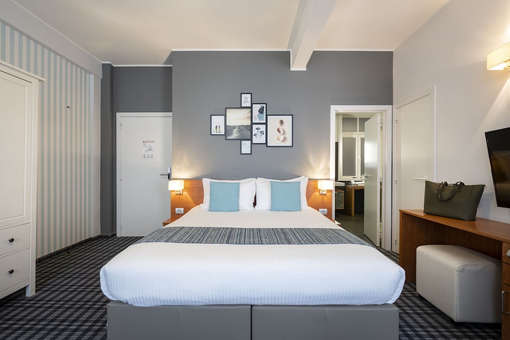 Leopold Hotel Ostend 19/72