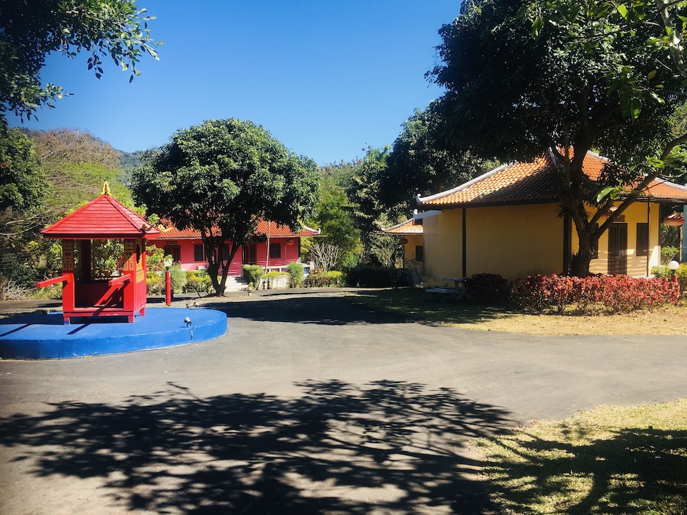 The Natural Yurt Resort At Khao Kho 40/50